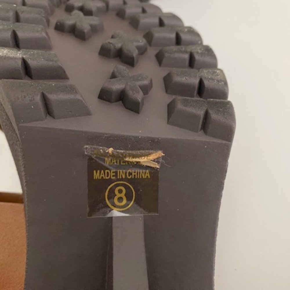Soda Ankle Strap Platform Sandals Brown Size 8. NWT - Picture 5 of 9